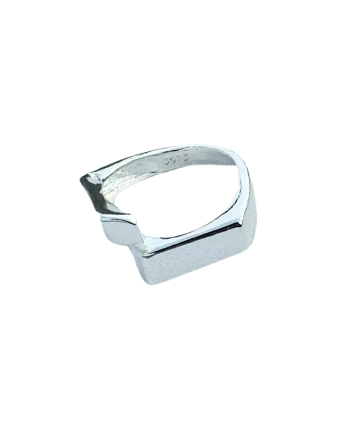 iwa ring